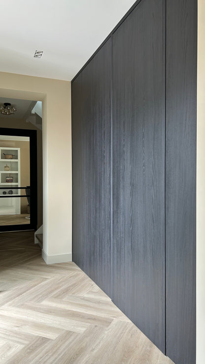 Scheidingswand met doorloop en keukenblok