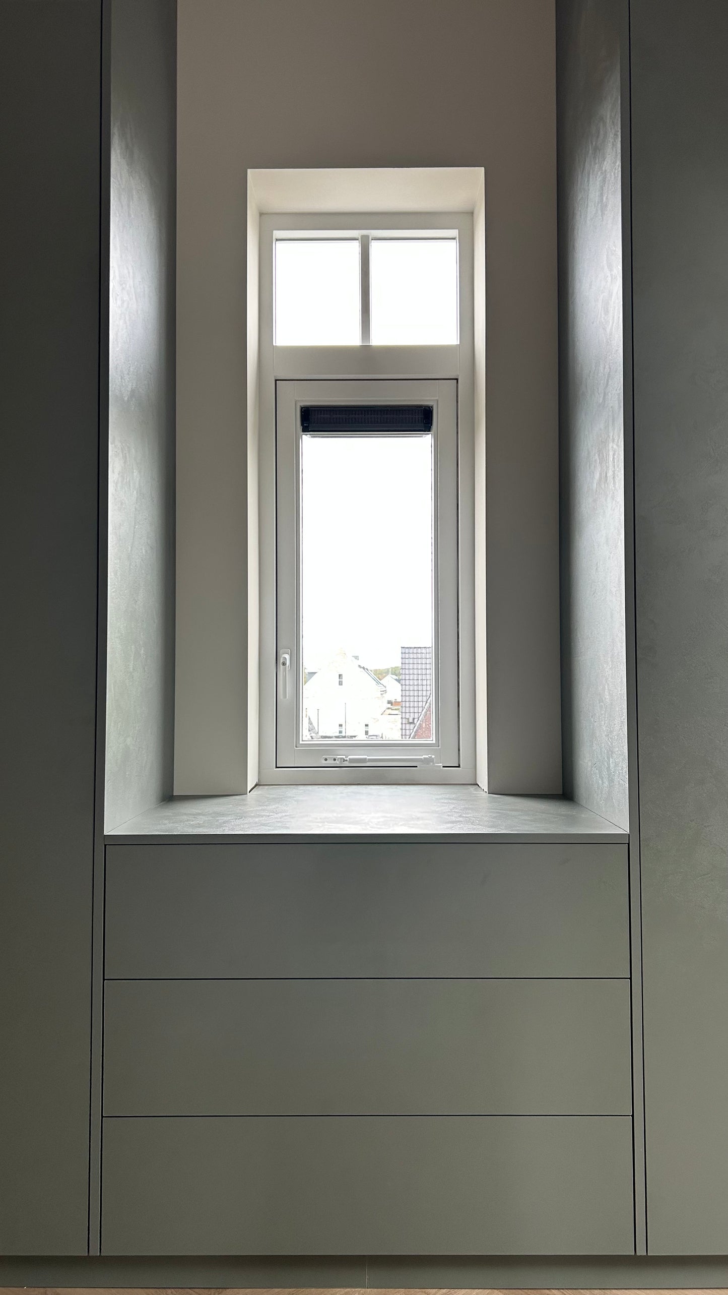 Kledingkast in schuine kap